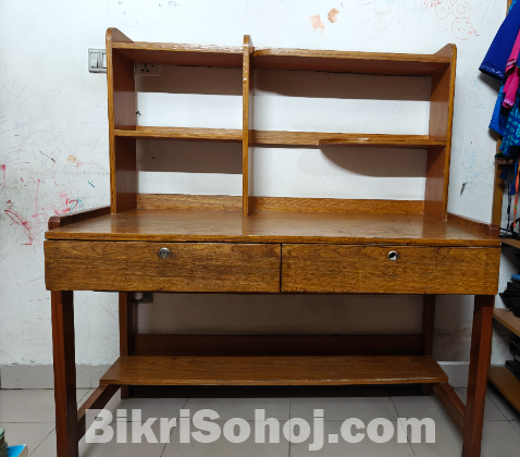 Reading Table